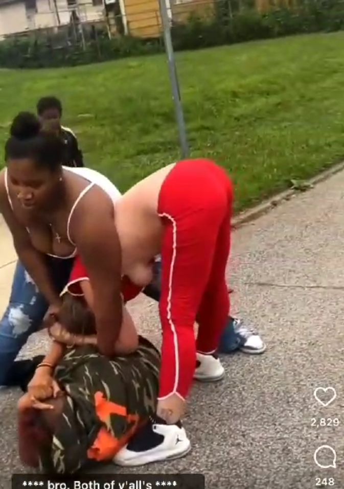 Boobs Out As African American Girl Beats Up Her 2 Opponents While