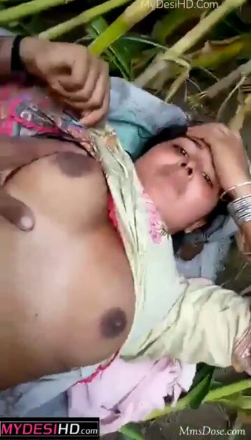 Indian Girl With Big Breasts Having Sex In The Bush