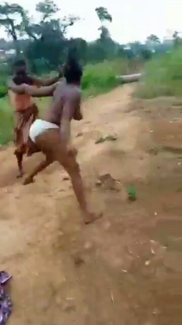 Boobs Exposed: Beautiful African Girl Stripped Naked While Fighting