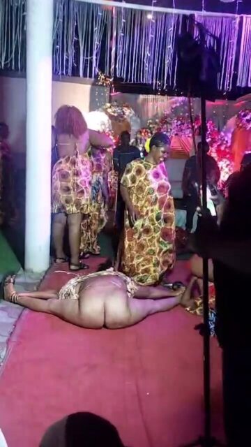 Pussy And Ass Exposed As Beautiful African Woman Dances In A Public Party